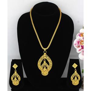 Colgante de collar de moda europea tradicional Dubai Material de aleación chapado en oro tema islámico conjunto europeo tradicional africano - Product Image 1