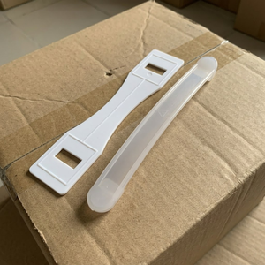 Poignée de boîte en carton en plastique PP blanc durable et écologique avec couvercle de protection transparent et transport facile - Product Image 1