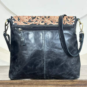 Bolso Bandolera de Cuero Vacuno Occidental Hecho a Mano con Solapa de Cuero Grabado Floral, Nuevo Bolso Mensajero de Cuero Genuino para Mujer - Product Image 5