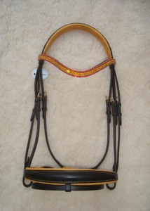 Annabelle, fabricante de artículos de cuero genuino al por mayor, accesorios para caballos, bridas y riendas, con posibilidad de personalizar el tamaño. - Product Image 5