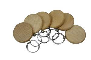 Llavero de Madera Personalizable con Formas Variadas - Product Image 2