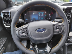 Ford Ranger Híbrido Enchufable Wildtrak E 4WD Doble Cabina Camioneta Eléctrica Híbrida Vehículo Utilitario Con Volante a la Izquierda - Product Image 4