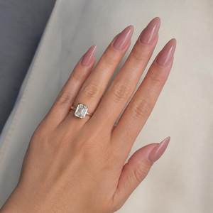 Anillo con Diamante Cultivado en Laboratorio con Certificación IGI, Anillo de Compromiso con Engaste de Oro Blanco de 14K y Diamante con Certificación IGI - Product Image 2