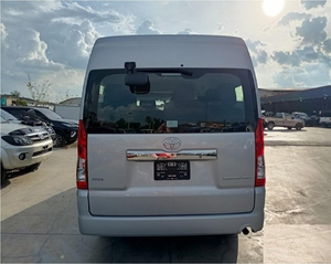 Toyota Hiace Bus 2021 Usada en Buen Estado, 15 Asientos, Techo Alto, 2022 <span class=keywords><strong>2023</strong></span> - Product Image 4