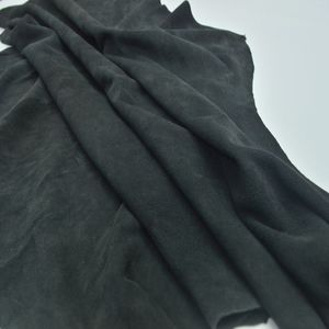 Offre Spéciale : Cuir de Chèvre Fendu de Qualité Indonésienne Fiable et Écologique pour Vêtements, Vestes et Robes - Product Image 4