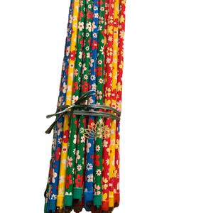 Escoba de plástico de 120 cm con mango de madera de material vegetal natural indio y cerdas con diseño de bandera, fácil de limpiar, para recoger polvo, Vietnam 2025 - Product Image 1