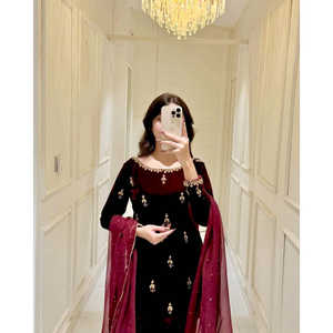 Conjuntos de mujer de diseño Fancy Party Wear Top Pant Dupatta - Product Image 3