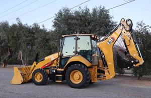 Chargeuse-pelleteuse compacte JCB 4CX d'occasion, chargeuse frontale 4x4 pour l'agriculture et la construction - Product Image 4