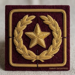 Écusson Chevron en Fil d'Or Fait Main, Insigne de Club Personnalisé pour Blazer, Uniforme Formel, Décoration de Vêtements d'Association - Product Image 3