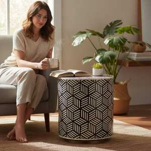 Mesa Consola con Base de Pedestal y Incrustaciones de Hueso con Patrón Geométrico Moderno, Mueble Contemporáneo para Sala de Estar, Diseño Duradero - Product Image 1