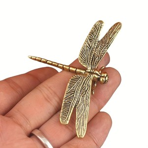Elegante Figura de Libélula Tallada a Mano en Madera de Pino, Venta al Por Mayor - Product Image 2
