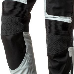 Pantalones textiles para motociclismo diseñados para la conducción diaria en carretera con ajuste cómodo y armadura de nivel 1 CE. - Product Image 2
