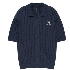เสื้อถักลายฉลุ แขนสั้น ผู้ชาย ติดกระดุมด้านหน้า ผ้าเนื้อละเอียด คอปกโปโล สวมใส่สบาย น้ำหนักเบา ระบายอากาศได้ดี เสื้อถักสำหรับฤดูร้อน - Product Image 1