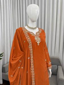 Conjunto Sharara Bordado Naranja para Mujer, Kurti, Dupatta, Traje Tradicional Indio Pakistaní para Bodas y Fiestas - Product Image 3