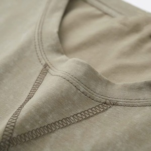 T-shirts pour hommes de haute qualité, grandes tailles, délavés à l'acide, colorés, épais, à bordure contrastante, effet usé et délavé par le soleil - Product Image 4