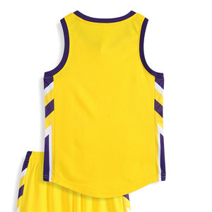 Vêtements de basketball personnalisés en gros pour hommes, ensemble de maillots de basketball sublimés, respirants, à séchage rapide, pour l'entraînement sportif - Product Image 4