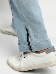 Jeans Premium en Denim Coupe Large Tissée Écoresponsable pour Toutes les Occasions – Collection Printemps - Product Image 6