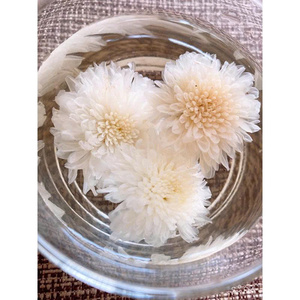 ชาดอกเบญจมาศขาวพรีเมียมจากเวียดนาม คัดสรรดอกไม้แห้งคุณภาพสูง สำหรับชงดื่ม กลิ่นหอม ดอกตูมแห้ง - Product Image 6