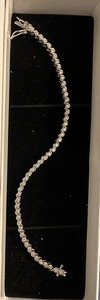 Pulsera de Diamantes Cultivados en Laboratorio de Calidad de Exportación, Plata de Ley 925, Joyería de Lujo Personalizada con Incrustaciones de Diamantes para Mujer y Uso de Moda en Venta - Product Image 3