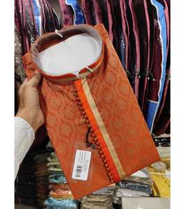 Kurta pour homme en tissu jacquard avec motif raffiné et col montant, idéal pour les festivals, les cérémonies et les tenues ethniques élégantes. - Product Image 4