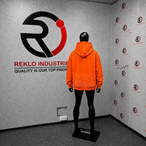 Sudadera con capucha oversize con cremallera completa y pedrería naranja, estilo streetwear, personalizada con brillo, casual, unisex, de moda. - Product Image 4