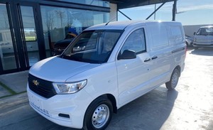Ch-hev-let N400 Lux Van 2024 d'occasion en excellent état - Product Image 2