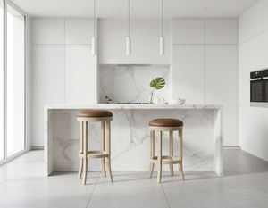 Juego de 2 Taburetes de Bar Modernos de Madera Maciza con Asiento Redondo de PU y Patas Curvas - Product Image 2