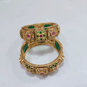 PADMAWATI Private Limited – Ensemble de bracelets de luxe en tungstène plaqué or, multicolores, originaux, cadeau indien pour mariage ou anniversaire - Product Image 1