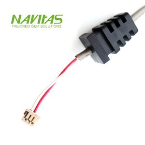Cable Electrónico Personalizado Navitas DF13 de 3 Núcleos con Terminal de Alivio de Tensión para Uso Automotriz, Cumple con RoHS - Product Image 2