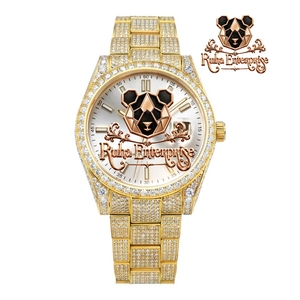 Montre en moissanite de style bijou avec un cadran richement orné, un boîtier en acier sculpté et des maillons de bracelet. - Product Image 5