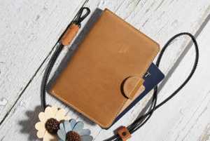 Porta Pasaportes de Cuero Genuino con Costuras Finas, Cierre Abierto, Cartera de Viaje Corta Personalizada, Funda con Bloqueo RFID, Estilo Retro PTH-0155 - Product Image 2