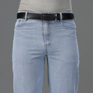 Jeans slim personnalisés en gros pour homme – Denim bleu de haute qualité, populaire, délavé - Product Image 5