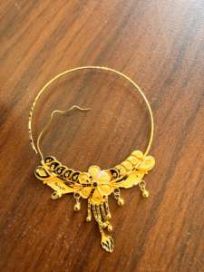 Anneau de nez en or massif 22 carats, bijou de mariage traditionnel indien, design Nath motif paon floral émaillé, grande taille, fil de piercing - Product Image 4