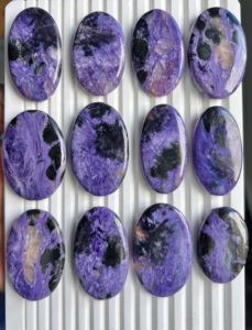 Charoite พลอยธรรมชาติอัญมณีหลวมดีไซน์เนอร์ Charoite Cabochon ขายดีขายดี Charoite มากสำหรับทำเครื่องประดับ - Product Image 2