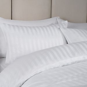 Parure de lit d'hôtel en coton blanc rayé 300TC, douce et respirante, 4 pièces : 2 taies d'oreiller, housse de couette, drap-housse - Product Image 3