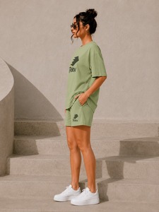 Ensemble de shorts 2 pièces pour femmes modernes, fabriqué en coton 100%, respirant, texture douce, coupe régulière, mode décontractée d'été, best-seller - Product Image 2