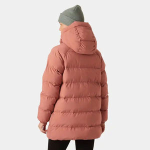 Veste matelassée rose à capuche avec fermeture éclair et poches avant, coupe longue décontractée, coupe ample, coupe-vent, épaisse et matelassée pour l'hiver - Product Image 2