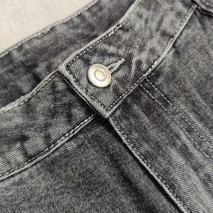 กางเกงยีนส์ขาสั้นสีดำฟอกทรงหลวมสไตล์ลำลองสำหรับผู้ชาย ขายส่ง/OEM - Product Image 5