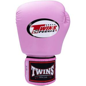 Guantes de boxeo y espinilleras rosas Twins, conjunto de cuero vacuno auténtico para entrenamiento de artes marciales, con cierre de velcro, ligeros. - Product Image 5