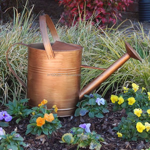 Lata de agua de cobre de gran tamaño con encanto del viejo mundo y características ergonómicas para un fácil manejo y belleza clásica - Product Image 4