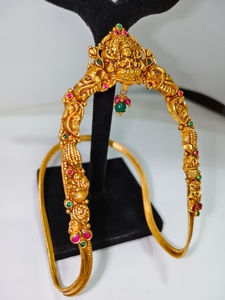 เครื่องประดับทองคำแท้ 22k รูปพระลักษมี กำไลข้อมือทองคำแท้ บาจูบันด์ วานกี เครื่องประดับเจ้าสาวแบบดั้งเดิมของอินเดียใต้สำหรับผู้หญิง - Product Image 2