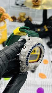 Montre unisexe de luxe avec boîtier rond en argent 925, sertie de diamants Moissanite VVS, cadran jaune et bracelet vert - Product Image 2