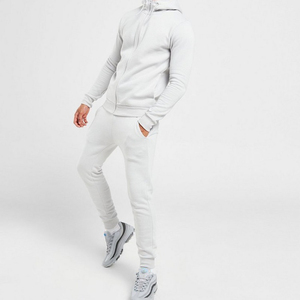 Conjunto Deportivo Crescent Wear para Hombre, Sudadera con Capucha y Pantalones Jogger Blancos 100% Algodón, Ropa Deportiva Moderna para Invierno - Product Image 2