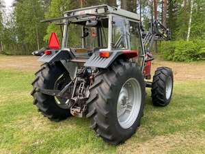 รถแทรกเตอร์การเกษตรแบบเดินตาม Massey Ferguson 390 4x4 ขับเคลื่อน 4 ล้อ 80 แรงม้า ระบบเกียร์  ชิ้นส่วนหลัก กล่องเกียร์และมอเตอร์ - Product Image 3