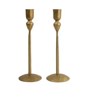 Ensemble de 2 bougeoirs en fer faits à la main Golden Elite, écologiques et durables, pour la décoration intérieure et les activités religieuses - Product Image 1
