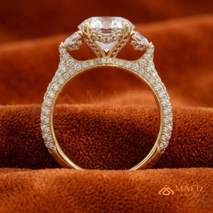 Bague de mariage de luxe en or 14 carats, forme ronde, avec diamants, pierres ovales effilées et bande pavée pour femme - Product Image 2