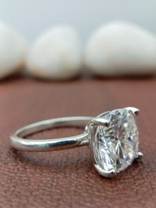 Anillo de Compromiso y Boda D'VINS JEWELS con Forma de Cojín, Corte Brillante, Color D, Cultivado en Laboratorio, Plateado en Oro Blanco, Chapado en Oro - Product Image 6