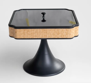 Support à gâteau carré en bois LMB avec couvercle en verre et panneau latéral tressé, idéal pour les mariages et événements, fabriqué à l'Uttar Pradesh - Product Image 2