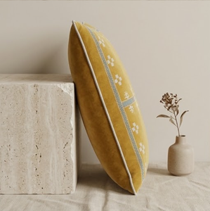 Cojín Largo Amarillo Terracota y Crema con Patrón Geométrico, Cojín Decorativo para Sala de Estar, Sillón y Sofá, 120x29 CM - Product Image 3