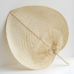 Ventilador de mano de hoja de palma, respetuoso con el medio ambiente, de gran calidad, precio barato, de Vietnam - Product Image 4